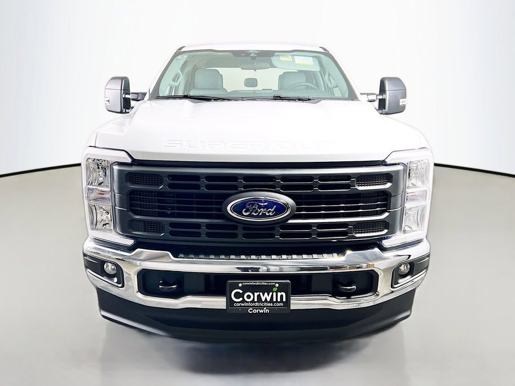 New 2026 Ford F350 XL w/ XL Chrome Package video 4