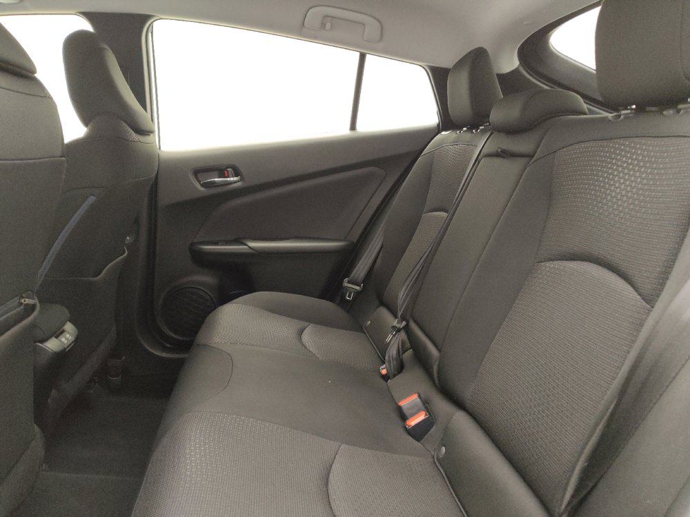 Used 2019 Toyota Prius LE AWD/4WD image 18