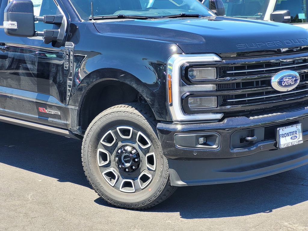 New 2025 Ford F350 Platinum image 28