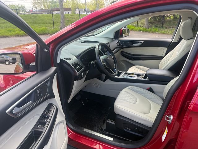 Certified 2024 Ford Edge Titanium AWD/4WD image 33