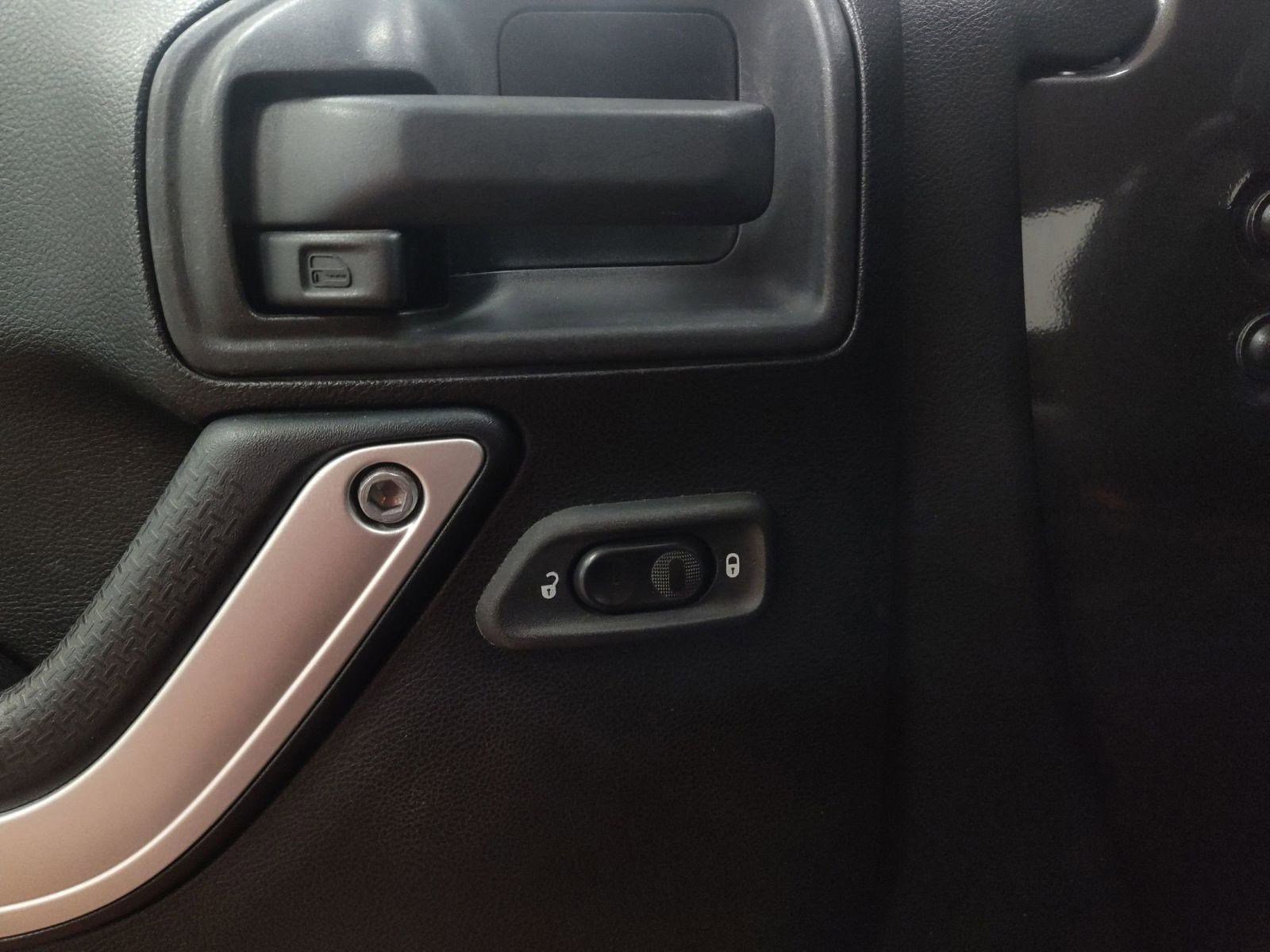 Used 2014 Jeep Wrangler Unlimited Rubicon w/ Dual Top Group image 12