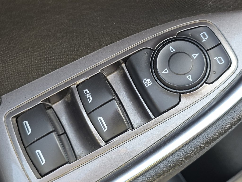 Used 2022 Chevrolet Malibu LT FWD image 26