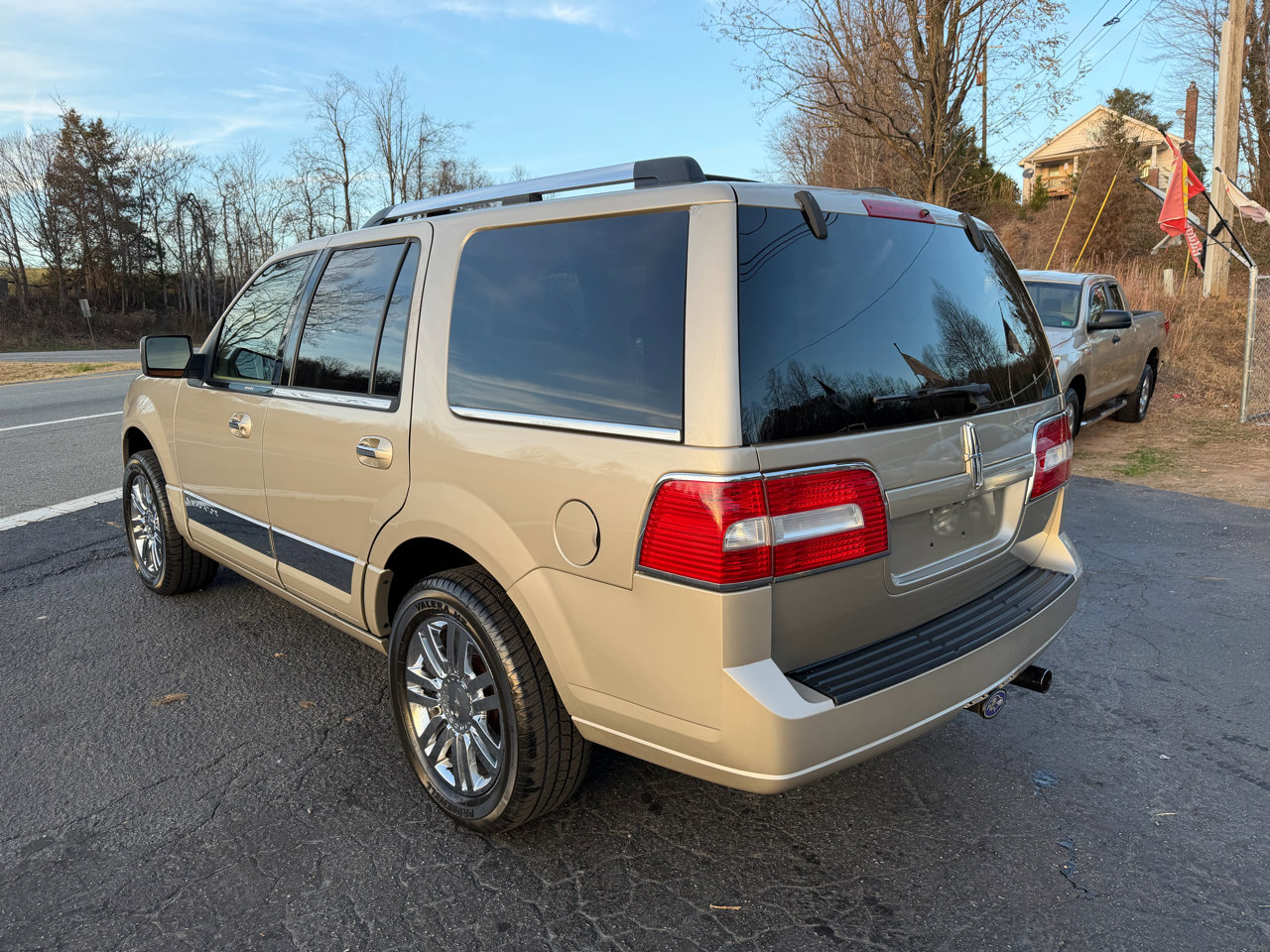 Used 2008 Lincoln Navigator 4WD image 5