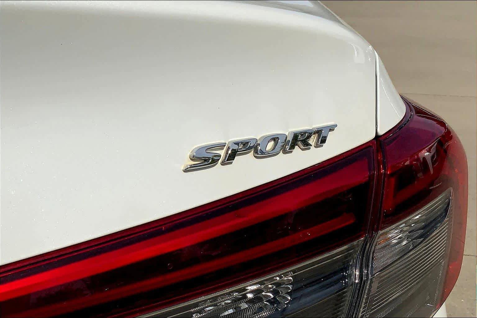 Used 2023 Honda Civic Sport image 10