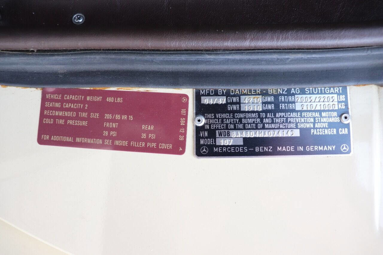 Used 1987 Mercedes-Benz 560 SL image 32