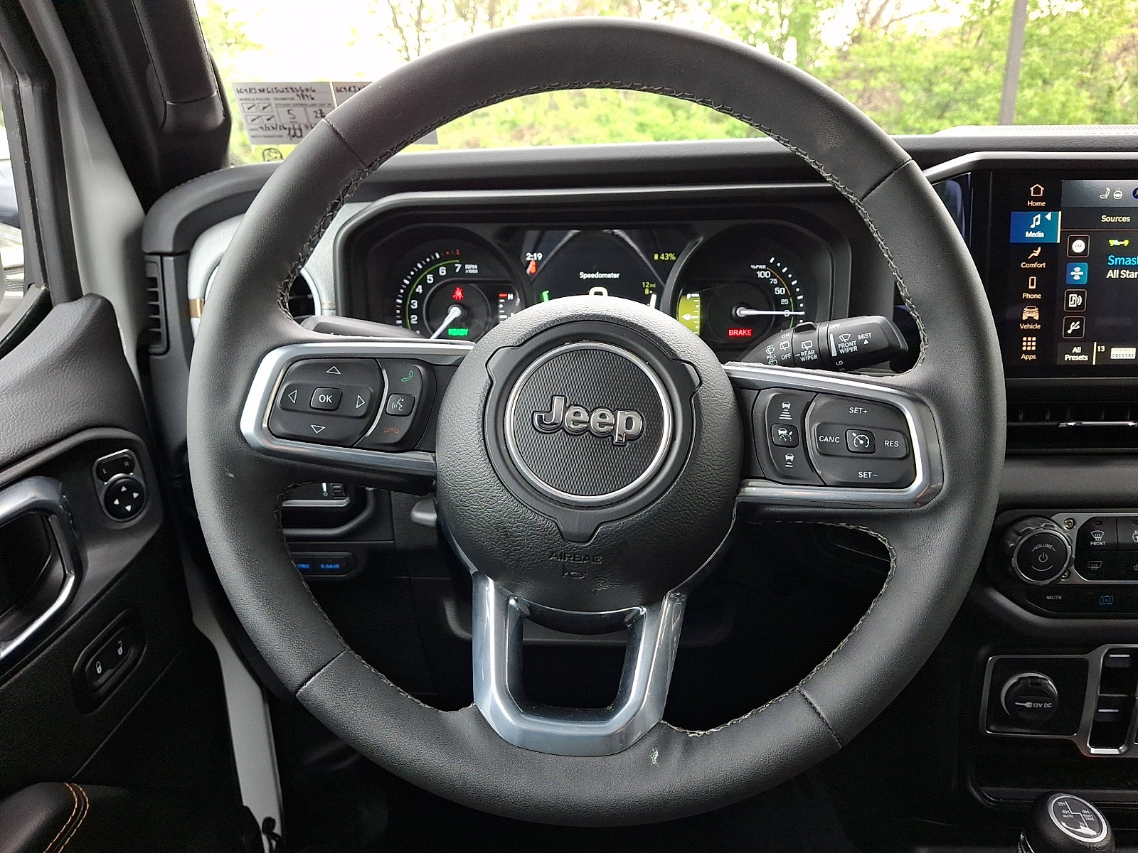 Certified 2025 Jeep Wrangler Unlimited Sahara AWD/4WD image 19