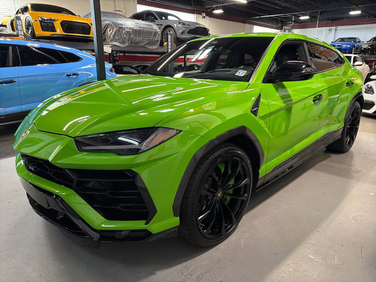 Used 2022 Lamborghini Urus AWD/4WD image 10