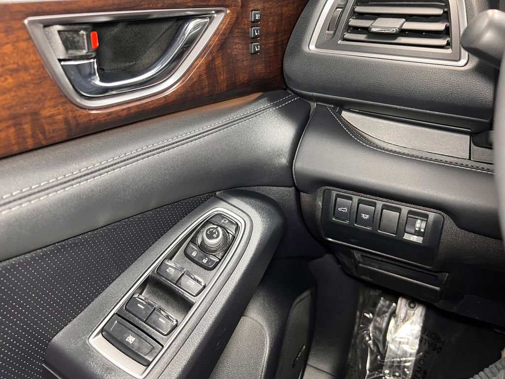 Used 2023 Subaru Ascent Touring AWD/4WD image 11