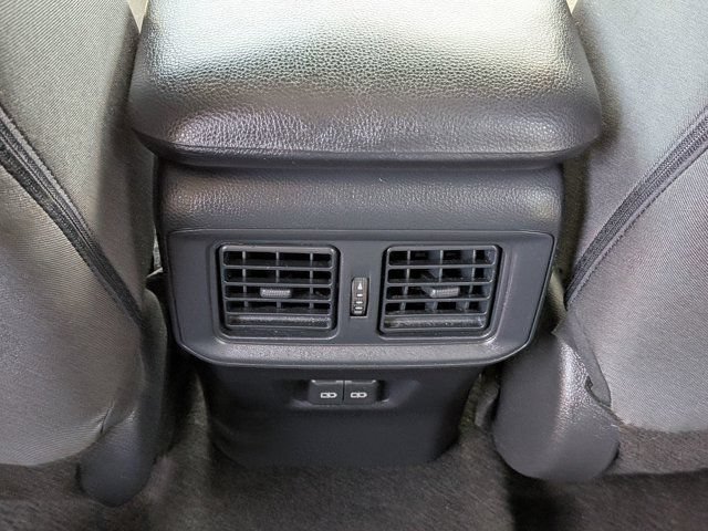 Used 2025 Toyota RAV4 XLE AWD/4WD image 16