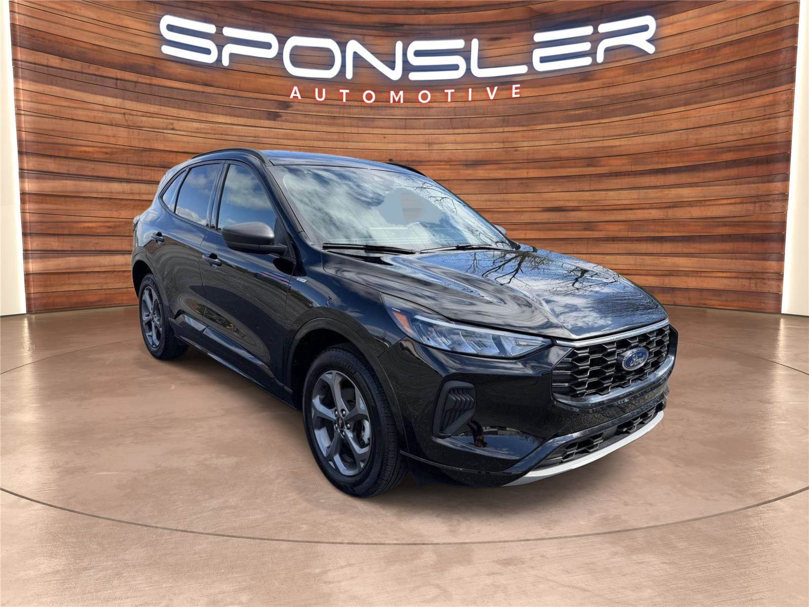 Used 2023 Ford Escape ST-Line w/ Tech Pack #1 image 9