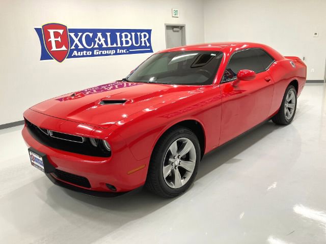 Used 2019 Dodge Challenger SXT image 21