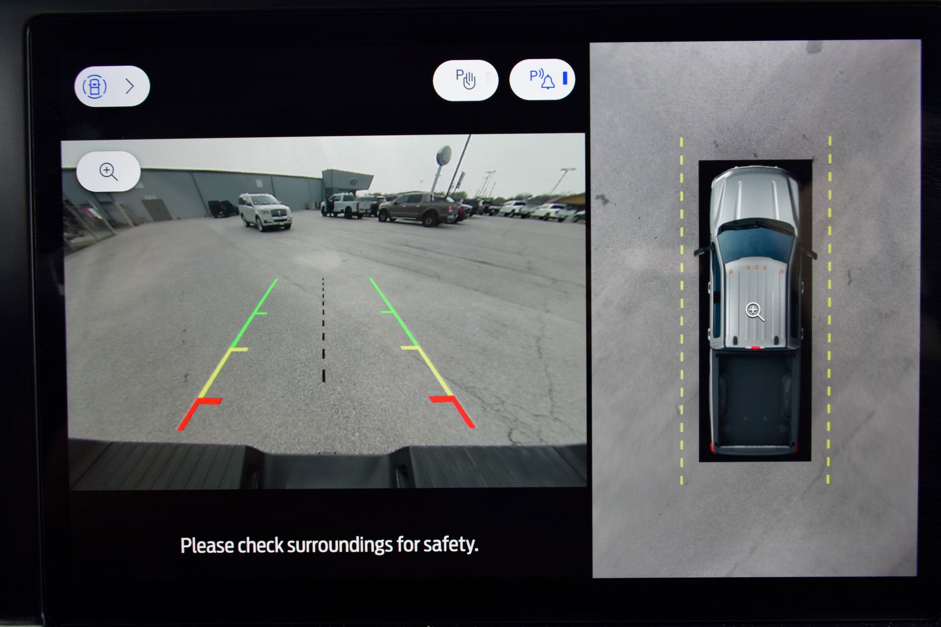 Used 2024 Ford F250 Lariat w/ Black Appearance Package image 13