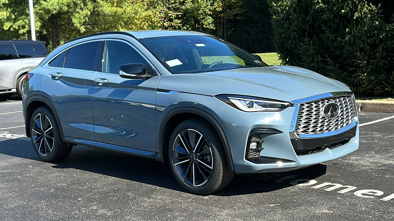 New 2025 INFINITI QX55 Luxe w/ Cargo Package image 2