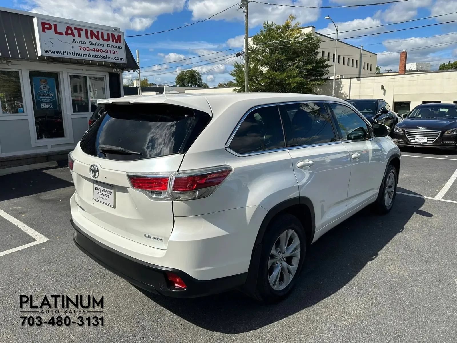 Used 2015 Toyota Highlander Plus AWD/4WD image 5