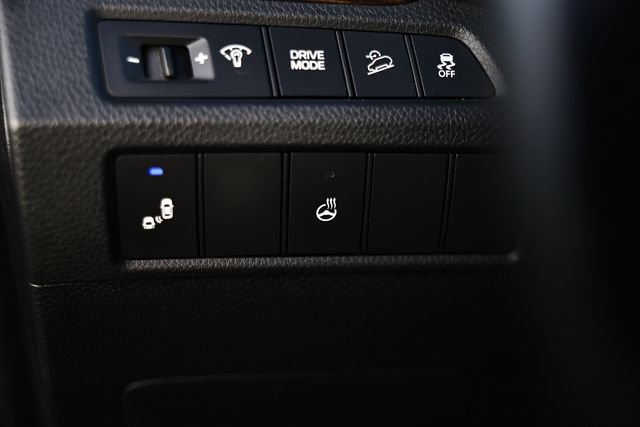 Used 2017 Hyundai Santa Fe Sport FWD image 18