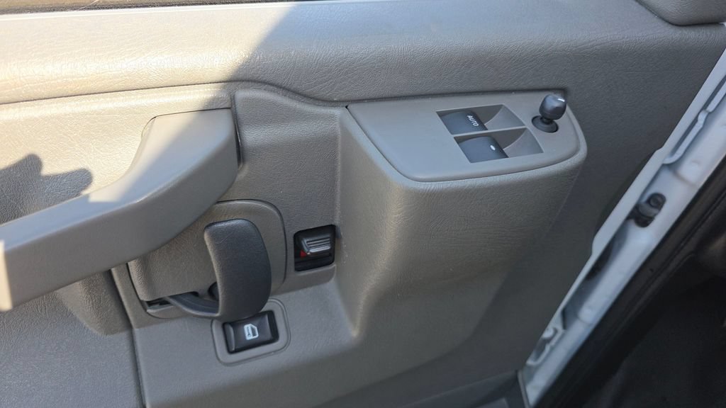 Used 2024 Chevrolet Express 2500 w/ Driver Convenience Package RWD image 19