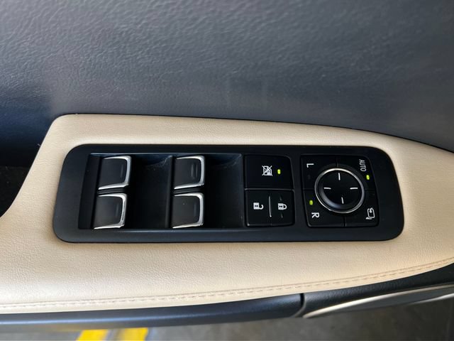 Used 2022 Lexus RX 350L FWD w/ Premium Package image 30