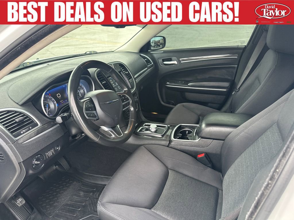 Used 2021 Chrysler 300 Touring w/ Sport Appearance Package RWD image 12