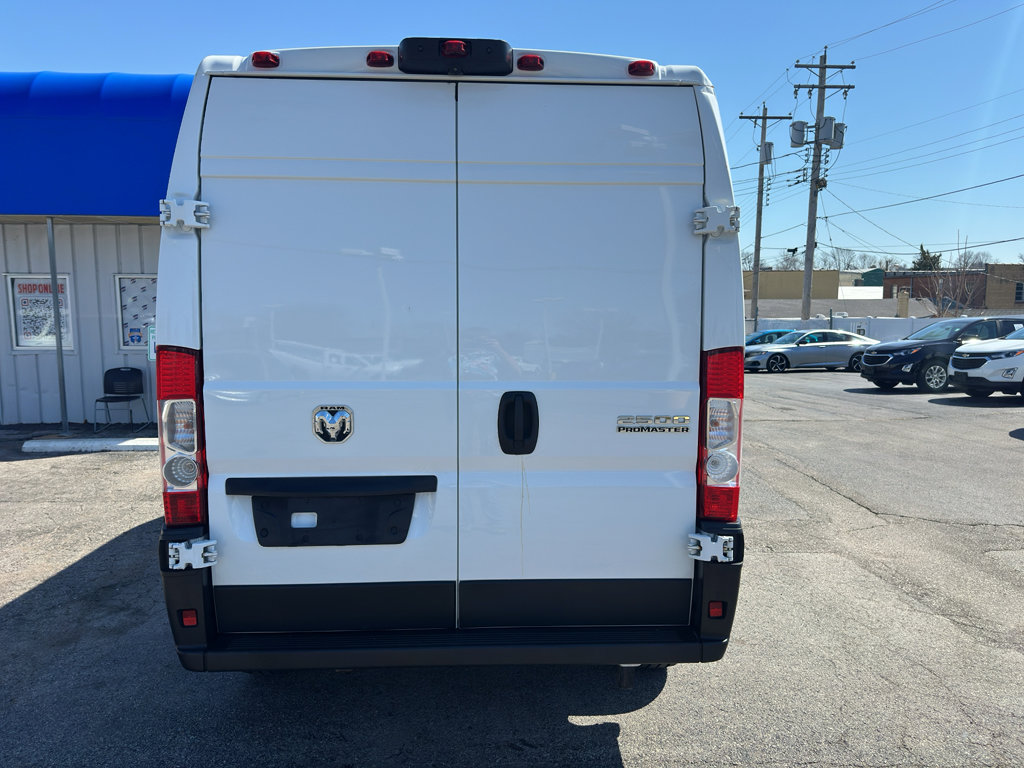 Used 2023 RAM ProMaster 2500 image 2