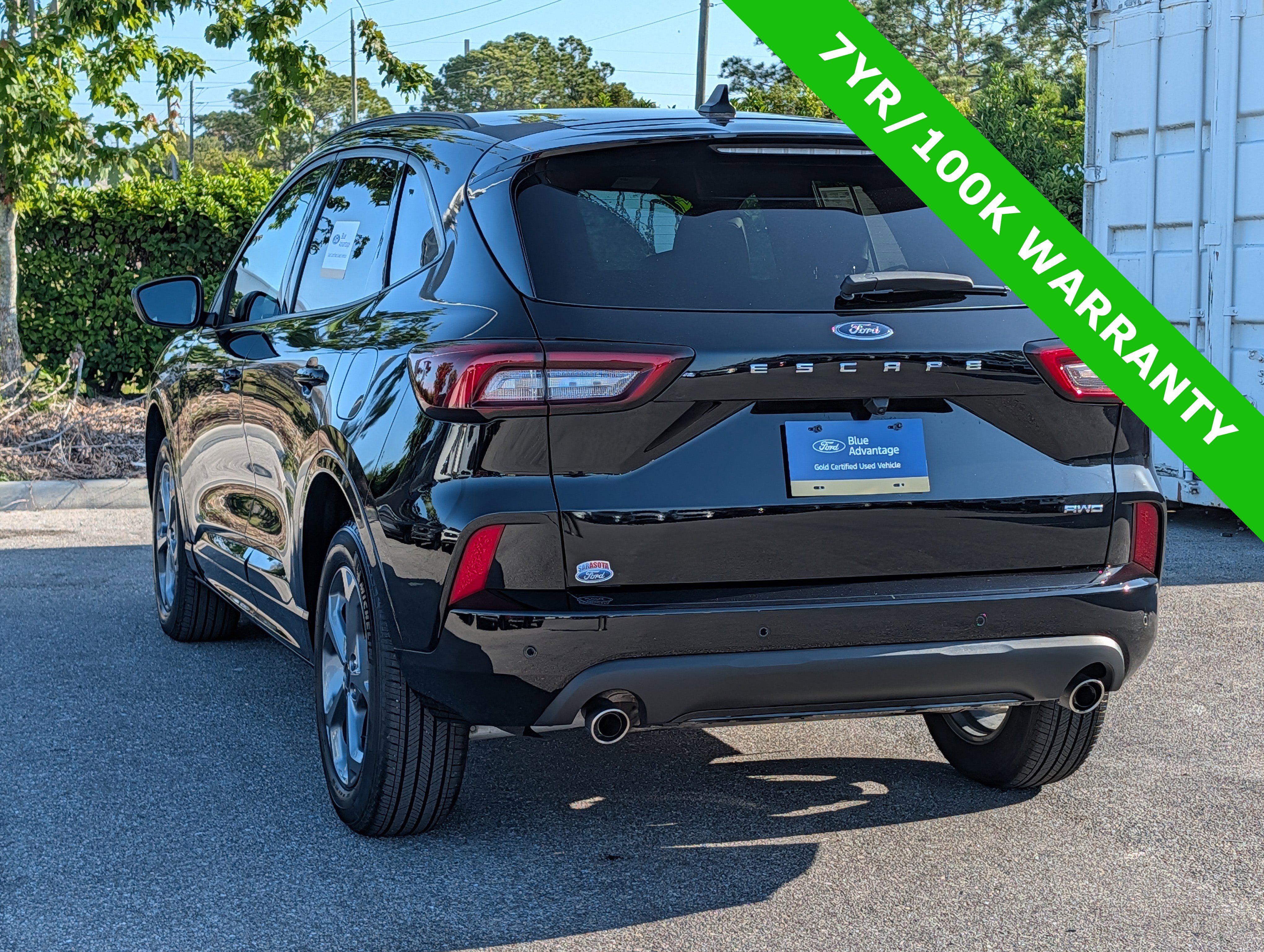Certified 2024 Ford Escape ST-Line w/ Tech Pack #1 AWD/4WD image 6