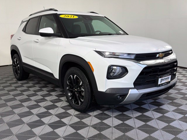 Used 2021 Chevrolet TrailBlazer LT w/ Convenience Package FWD image 4