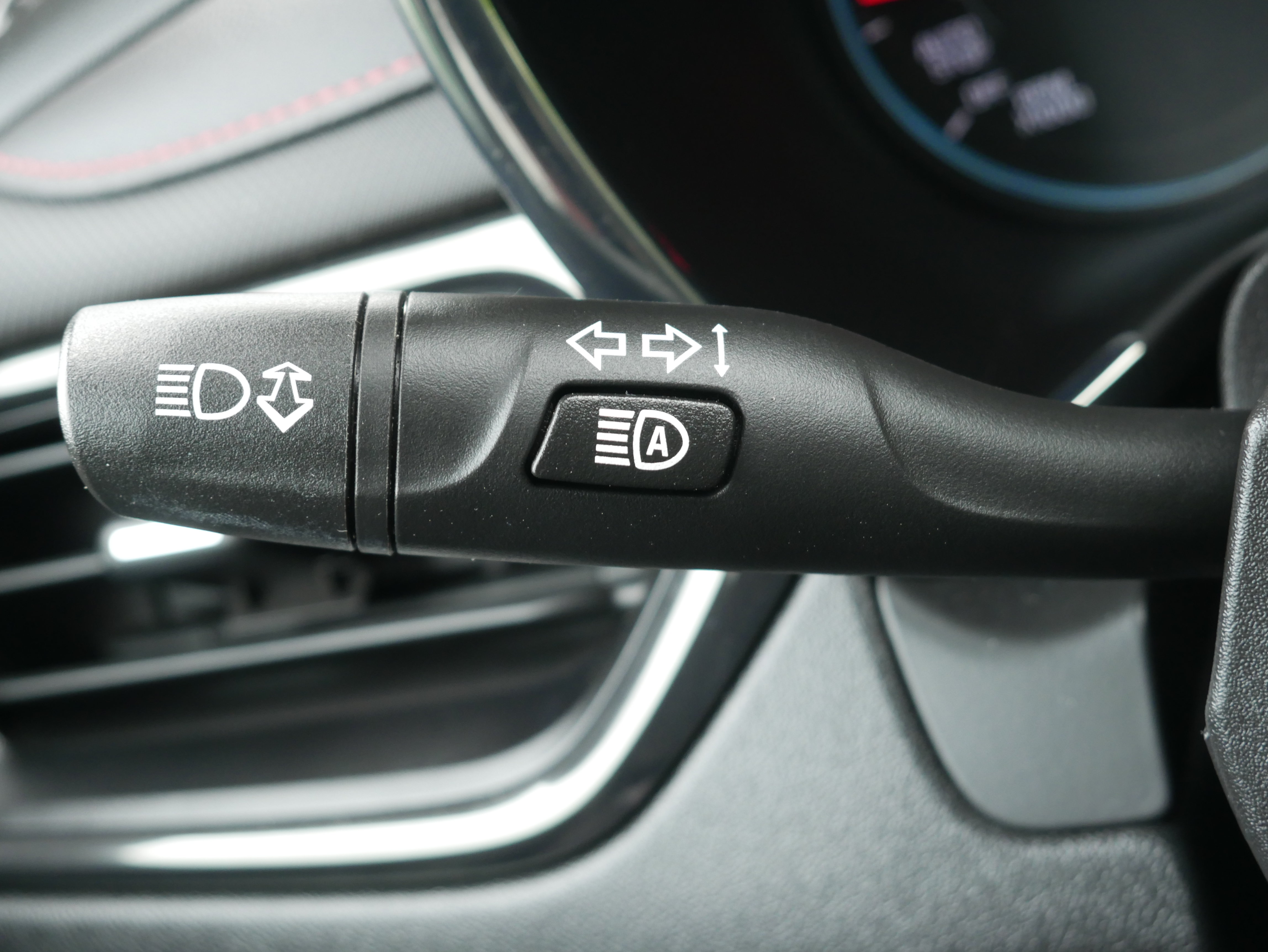 Used 2023 Chevrolet Equinox RS AWD/4WD image 25