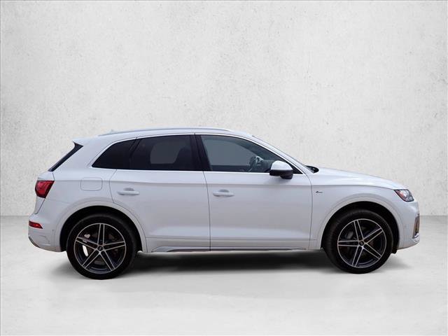 Used 2022 Audi Q5 e Prestige AWD/4WD image 5