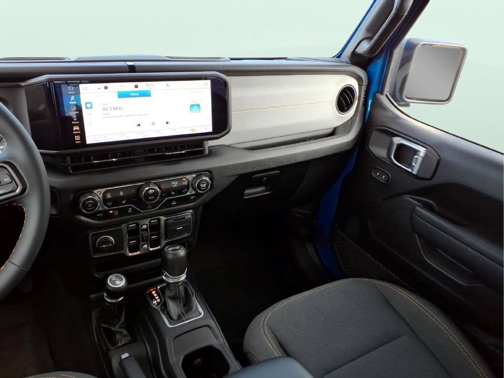 Used 2024 Jeep Wrangler Unlimited Sport AWD/4WD image 18