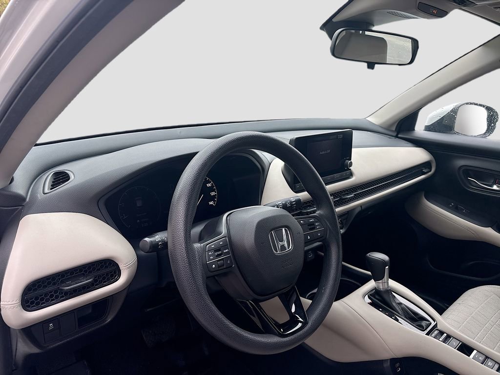 Used 2024 Honda HR-V LX image 9
