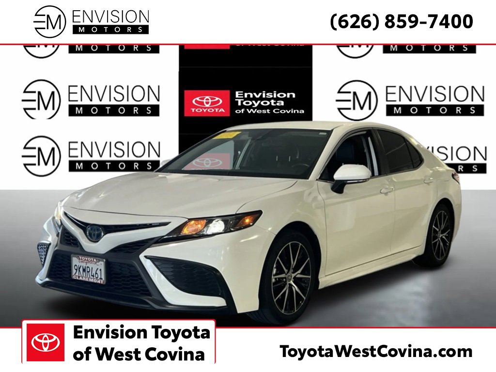Used 2024 Toyota Camry SE