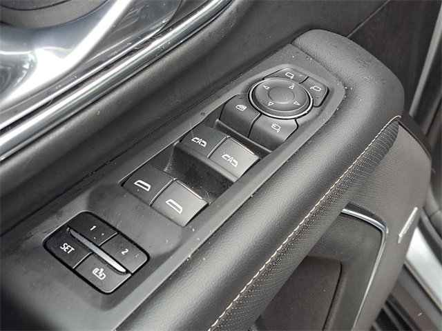 Used 2024 Chevrolet Suburban Premier image 22