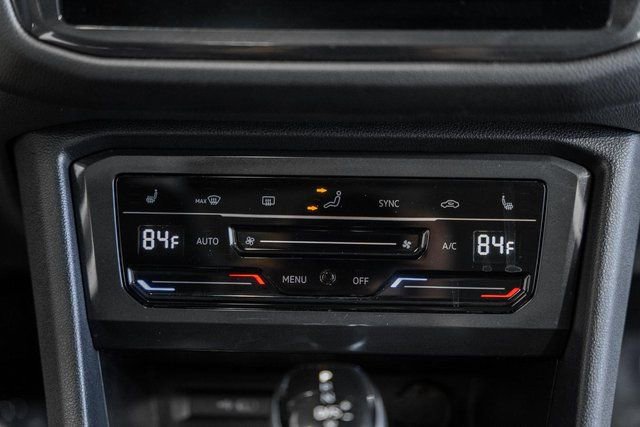 Used 2022 Volkswagen Tiguan SE w/ Panoramic Sunroof Package image 22