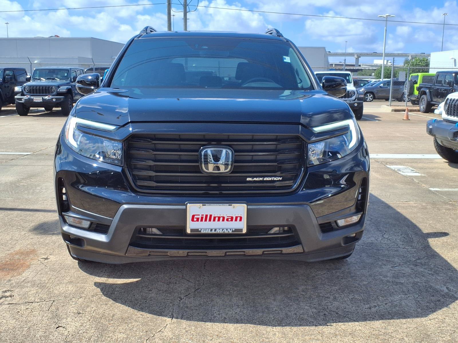 Used 2025 Honda Passport Black Edition image 24
