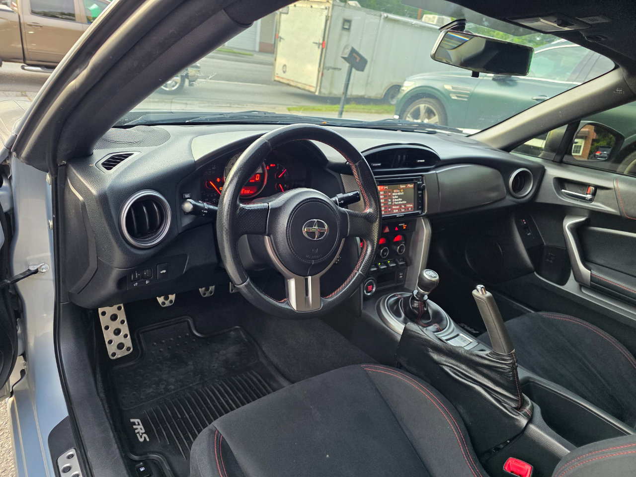 Used 2013 Scion FR-S image 10