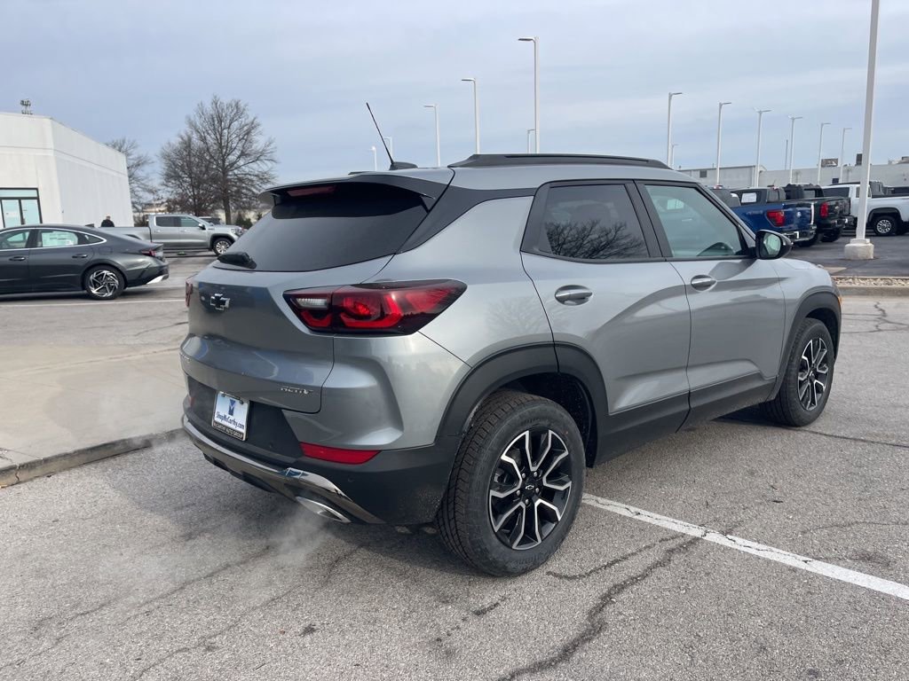 New 2026 Chevrolet TrailBlazer ACTIV w/ Convenience Package FWD image 3