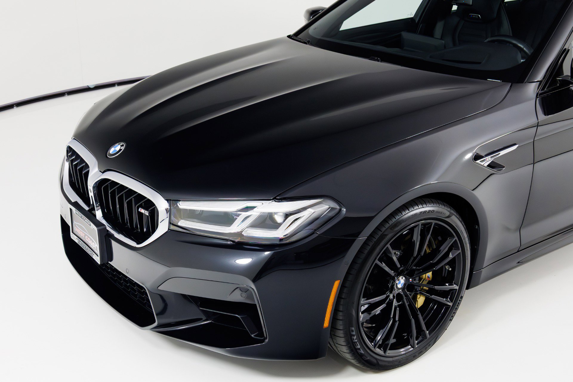 Used 2023 BMW M5 w/ Executive Package image 57