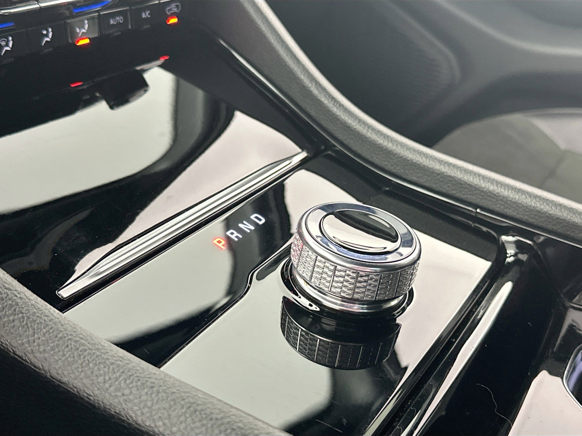 Used 2023 Jeep Grand Cherokee Altitude image 16