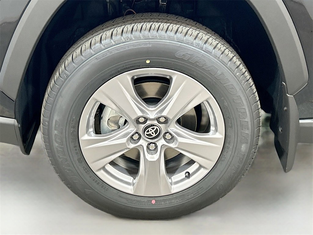 New 2025 Toyota RAV4 XLE image 8