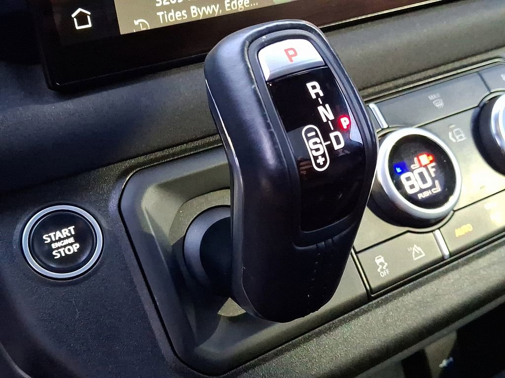 Used 2023 Land Rover Defender 110 X-Dynamic SE image 15