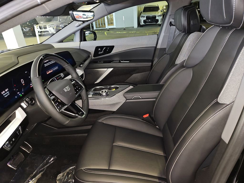 New 2025 Cadillac Optiq Sport 1 image 14