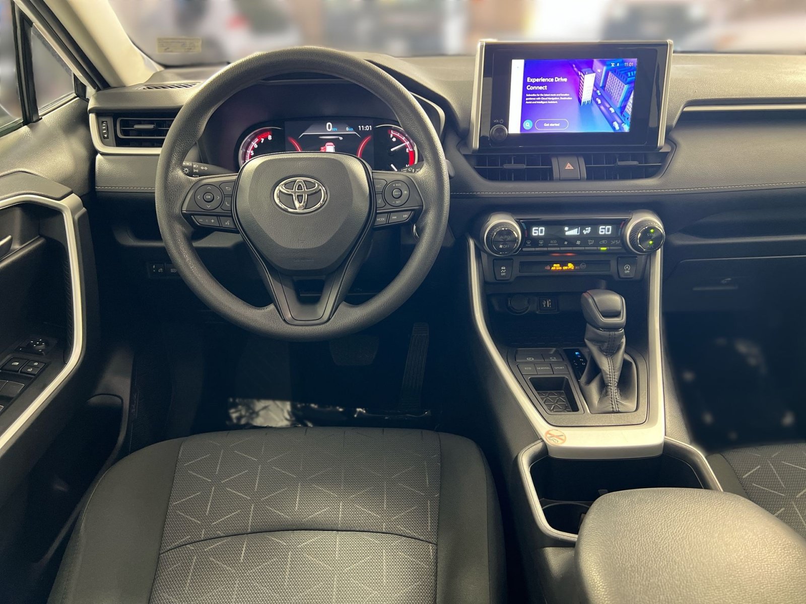 Used 2025 Toyota RAV4 XLE FWD image 24