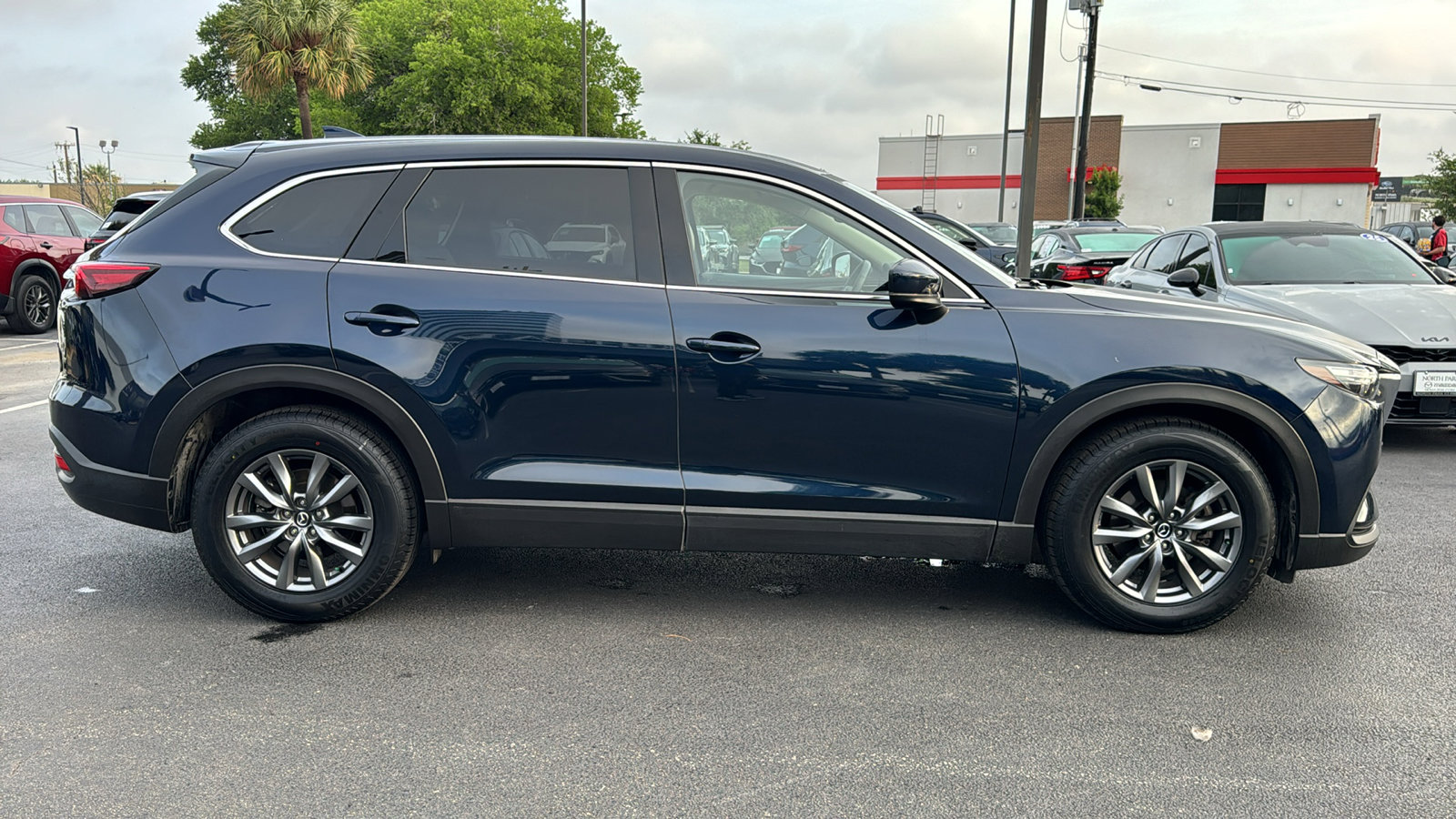 Certified 2022 MAZDA CX-9 Touring w/ Touring Premium Package AWD/4WD image 8