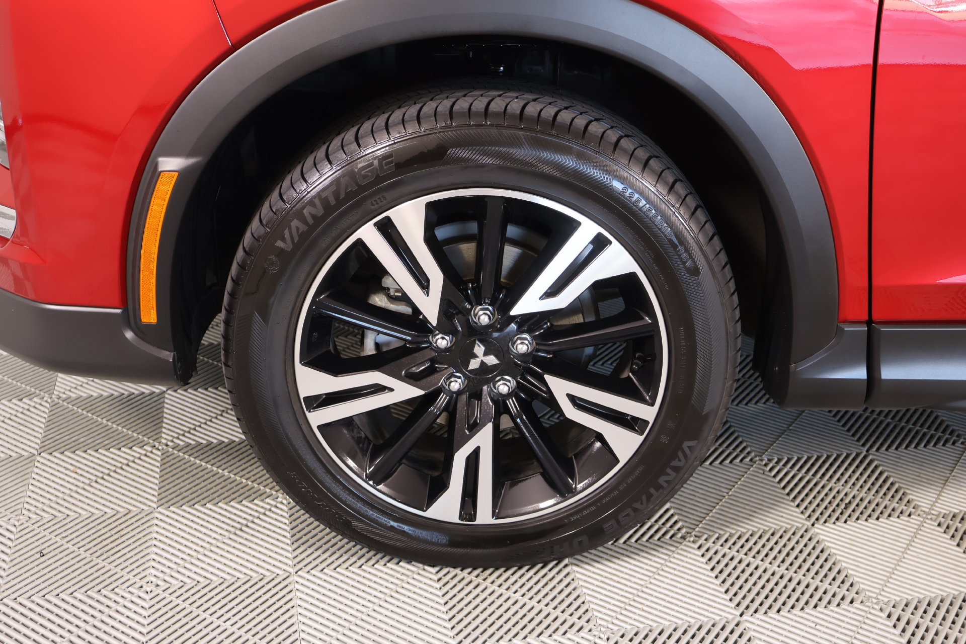 Used 2023 Mitsubishi Eclipse Cross SE AWD/4WD image 17