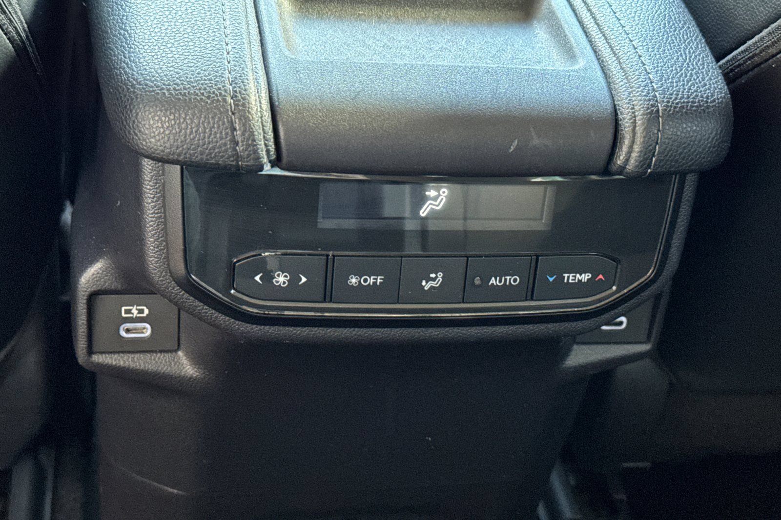 Certified 2025 Toyota Grand Highlander AWD image 16