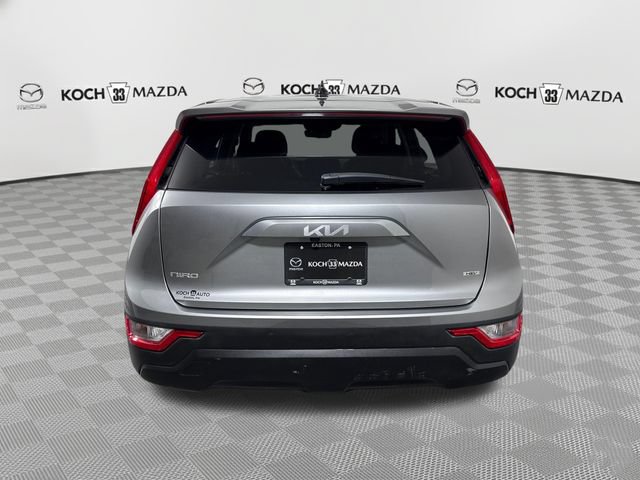 Used 2023 Kia Niro LX FWD image 23
