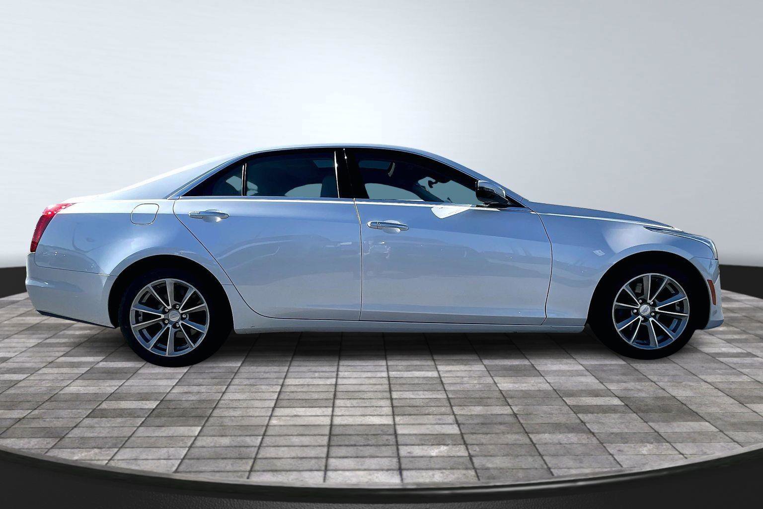 Certified 2019 Cadillac CTS Luxury image 16