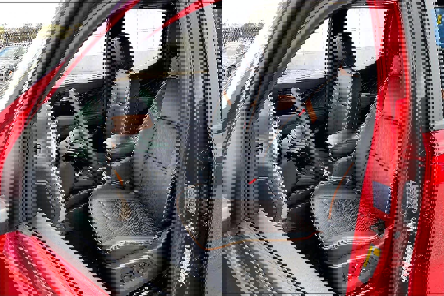 Used 2026 GMC Canyon AT4 w/ Technology Plus Package image 14