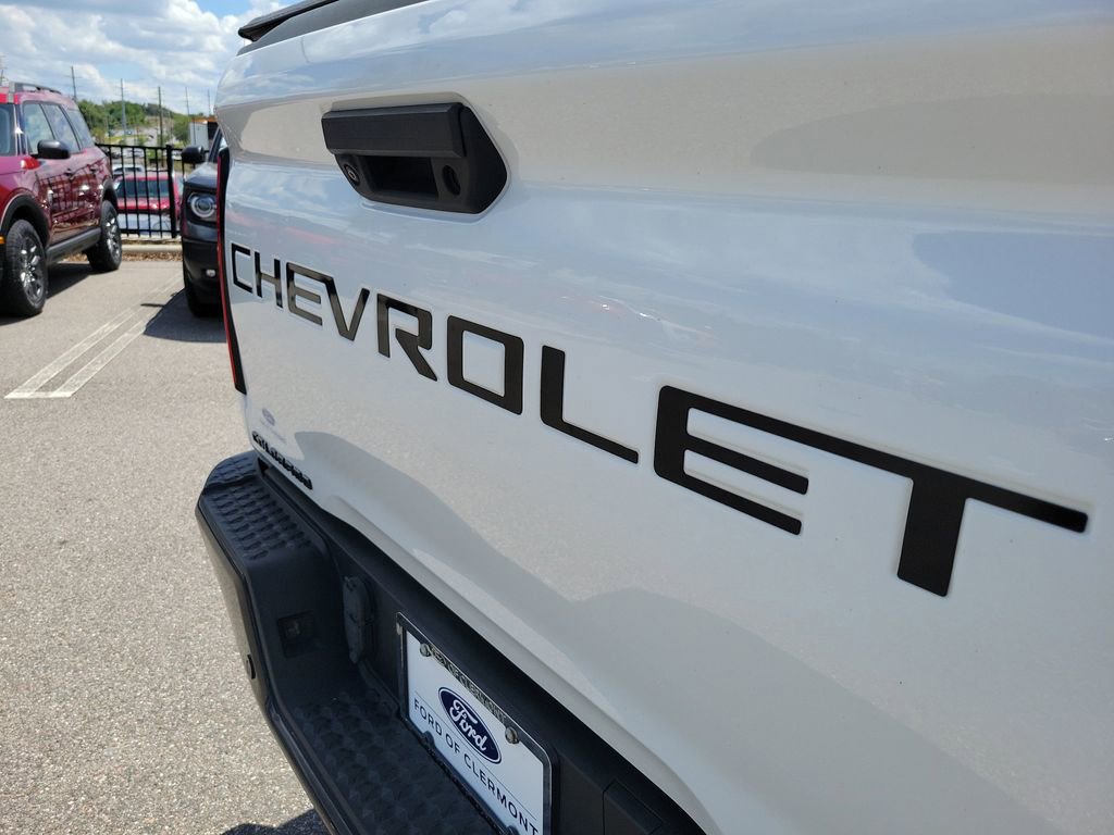 Used 2023 Chevrolet Colorado Trail Boss w/ Technology Package AWD/4WD image 8