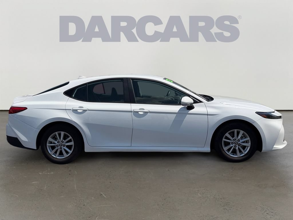 Used 2025 Toyota Camry LE FWD image 8