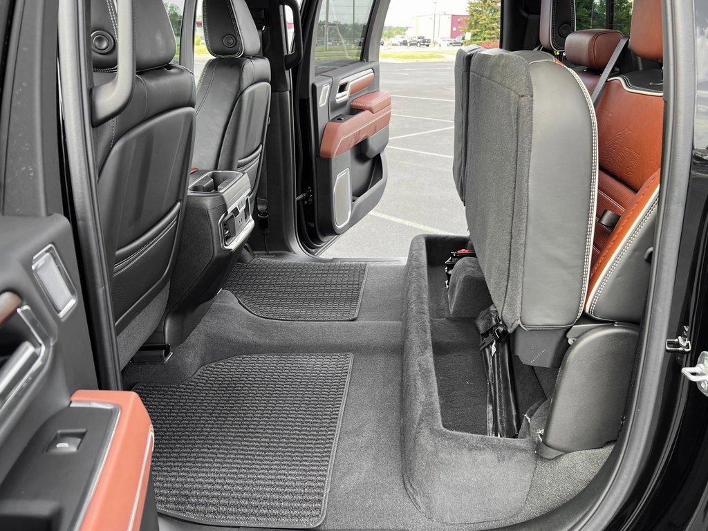 Used 2025 GMC Sierra 3500 Denali Ultimate image 23